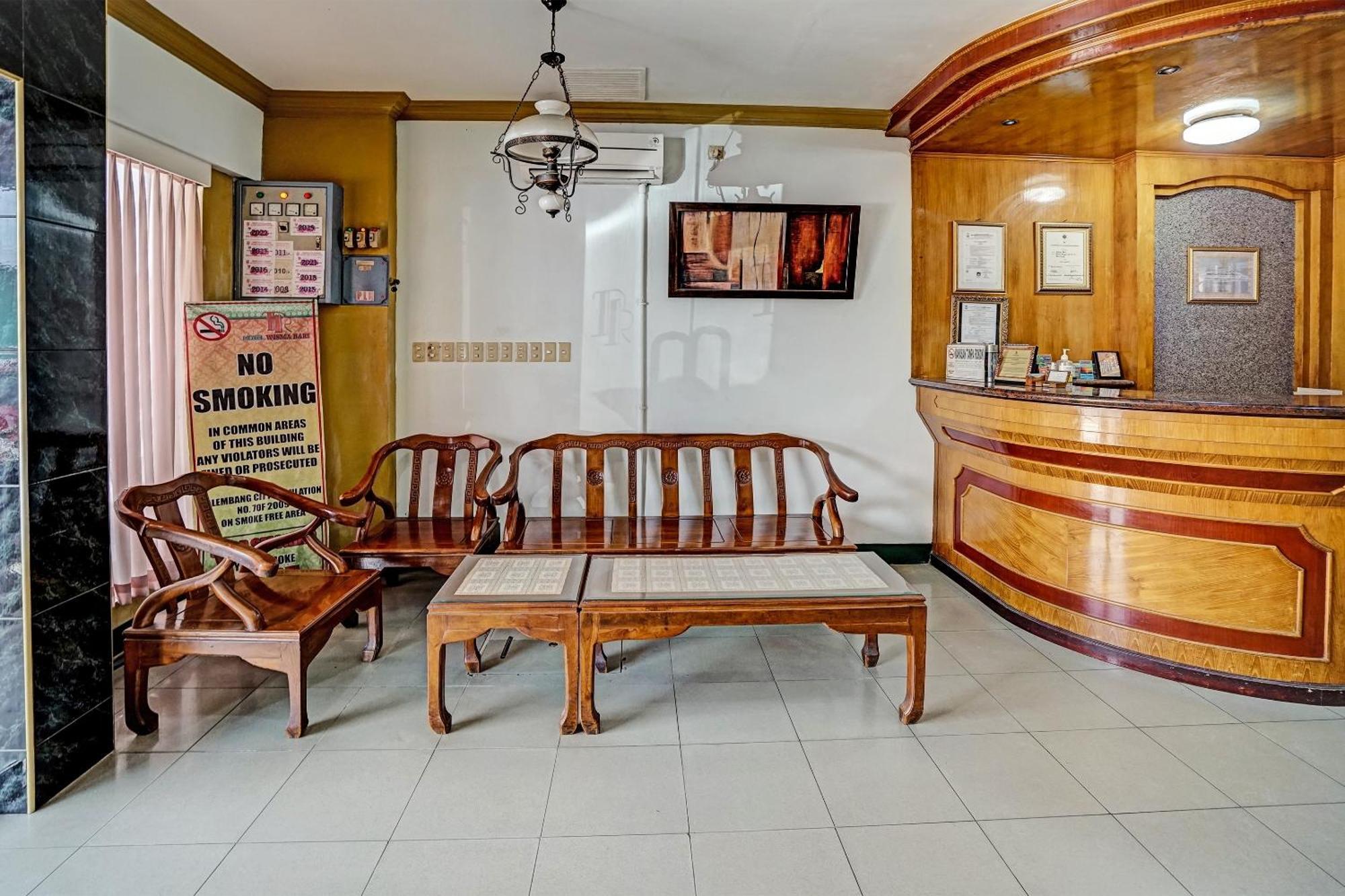 Super Oyo 91805 Hotel Wisma Bari Palimbão Exterior foto